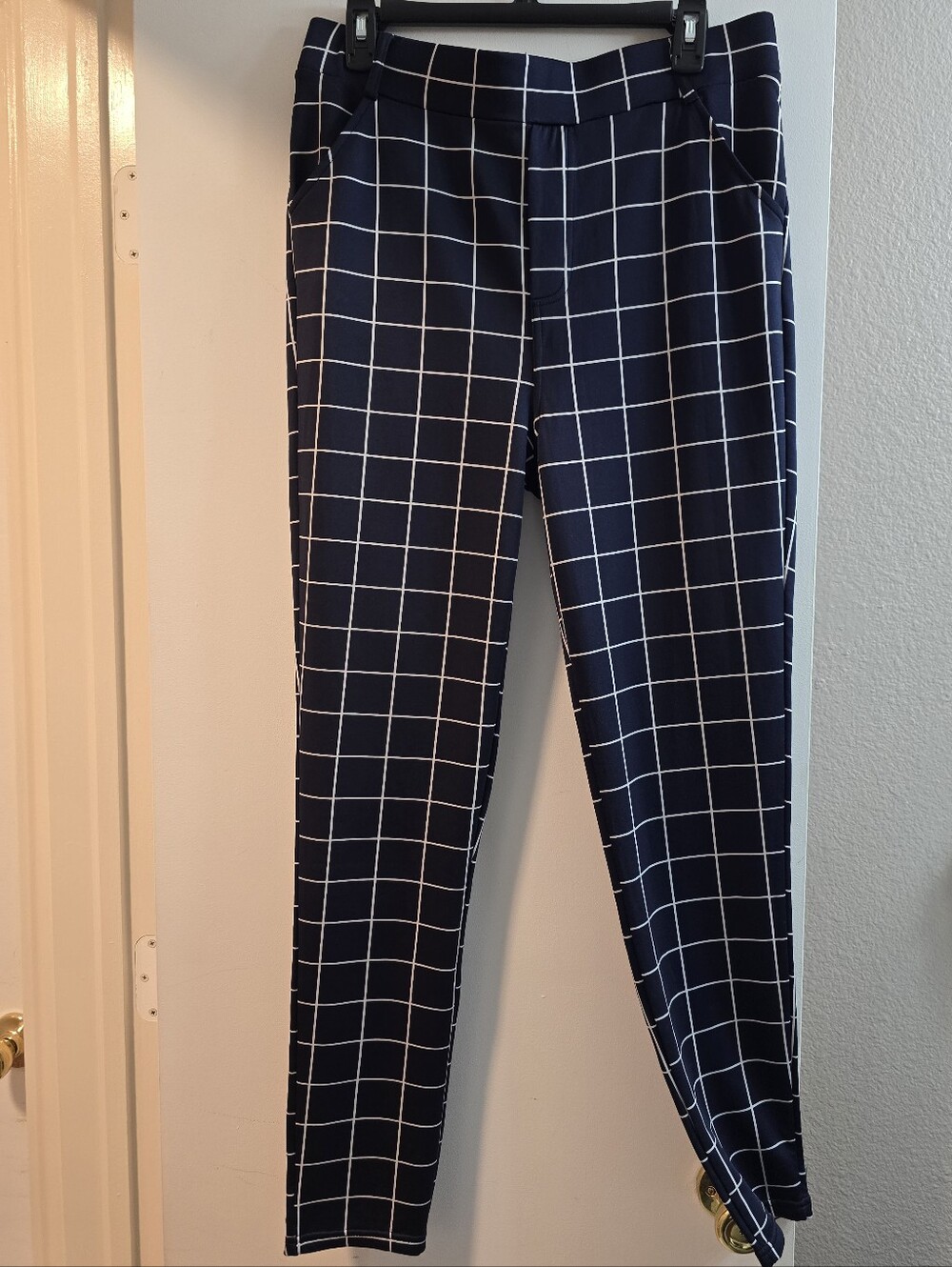39 Womens Navy Windowpane Slim Tapered Scuba Dress Pants